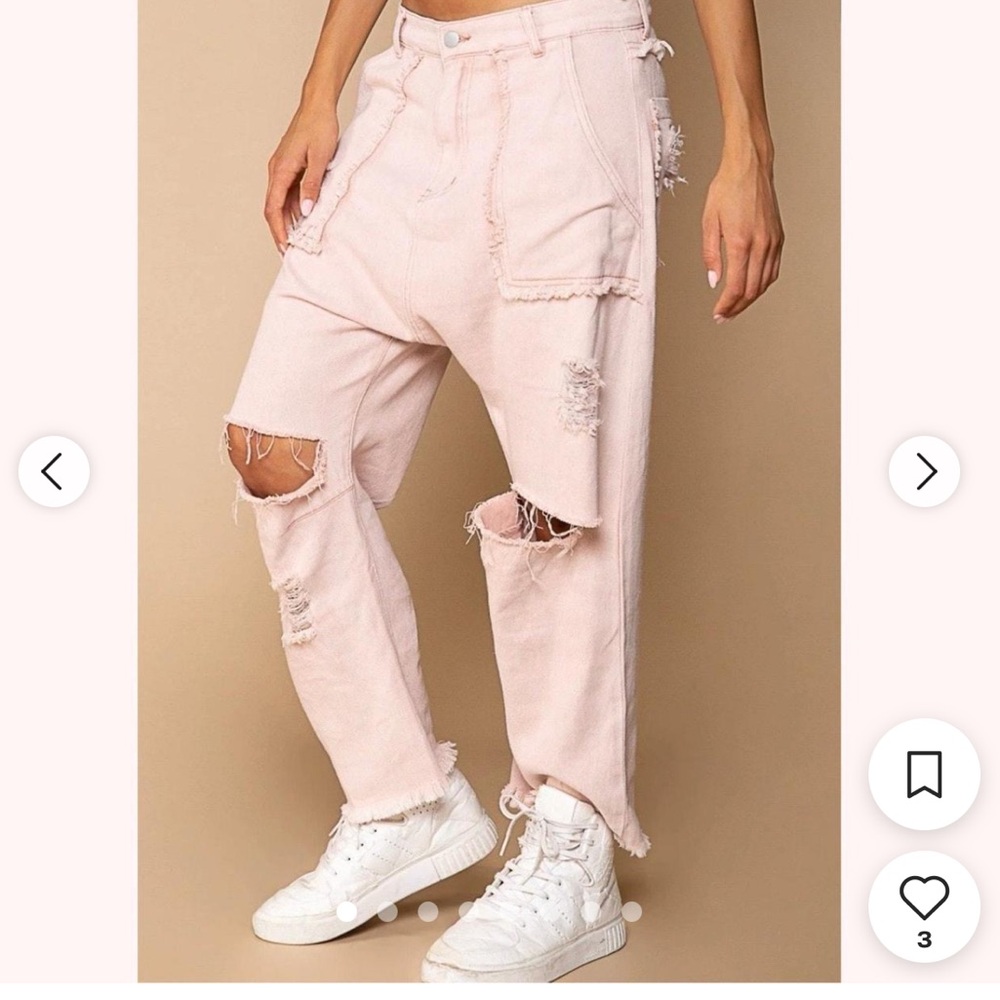POL light pink distressed relaxed fit jeans 
SZ L NWOT